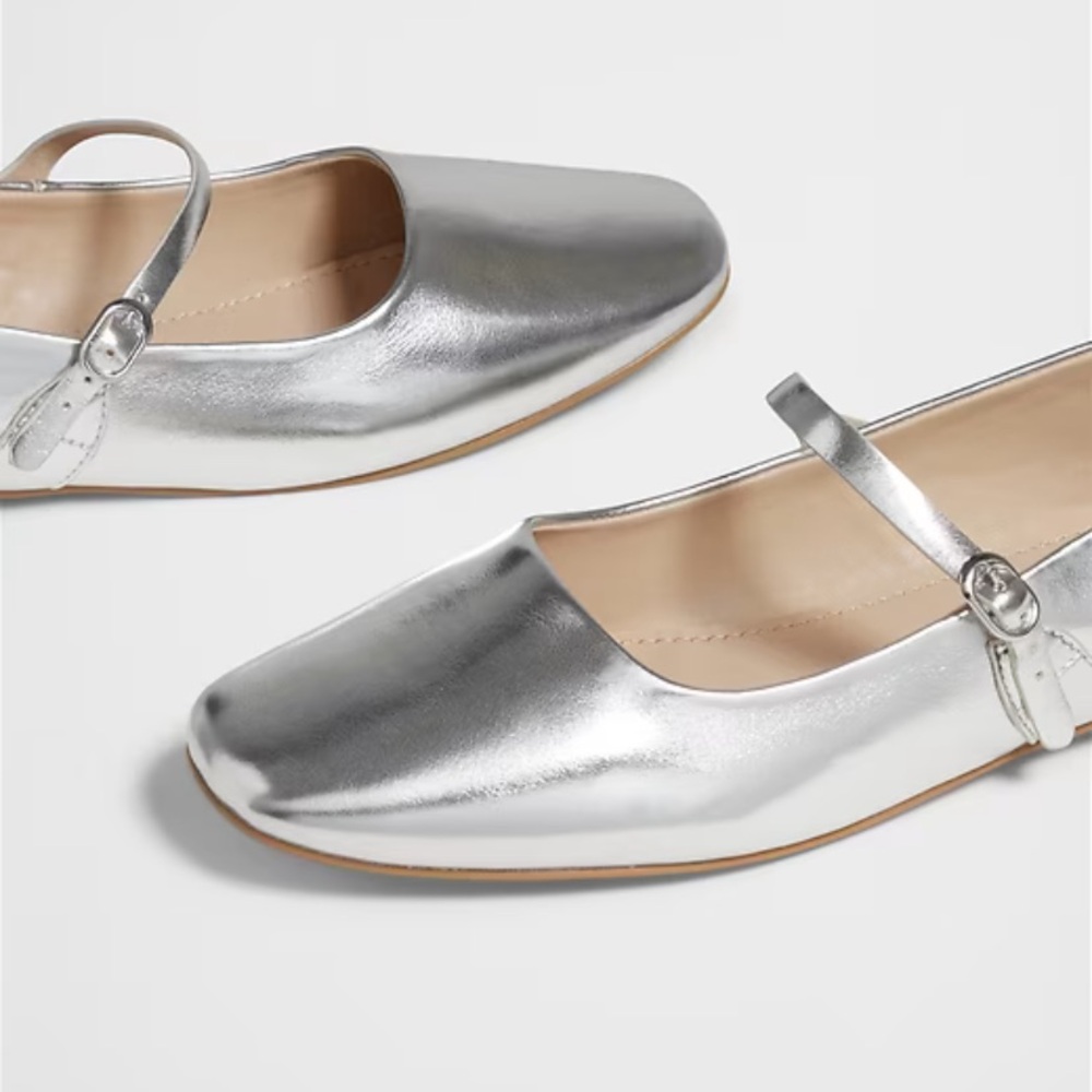 NWT Banana Republic Silver Mary Janes